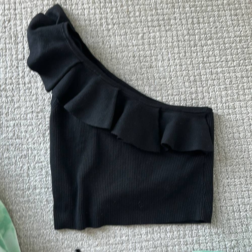 EXPRESS ONE SHOULDER TOP